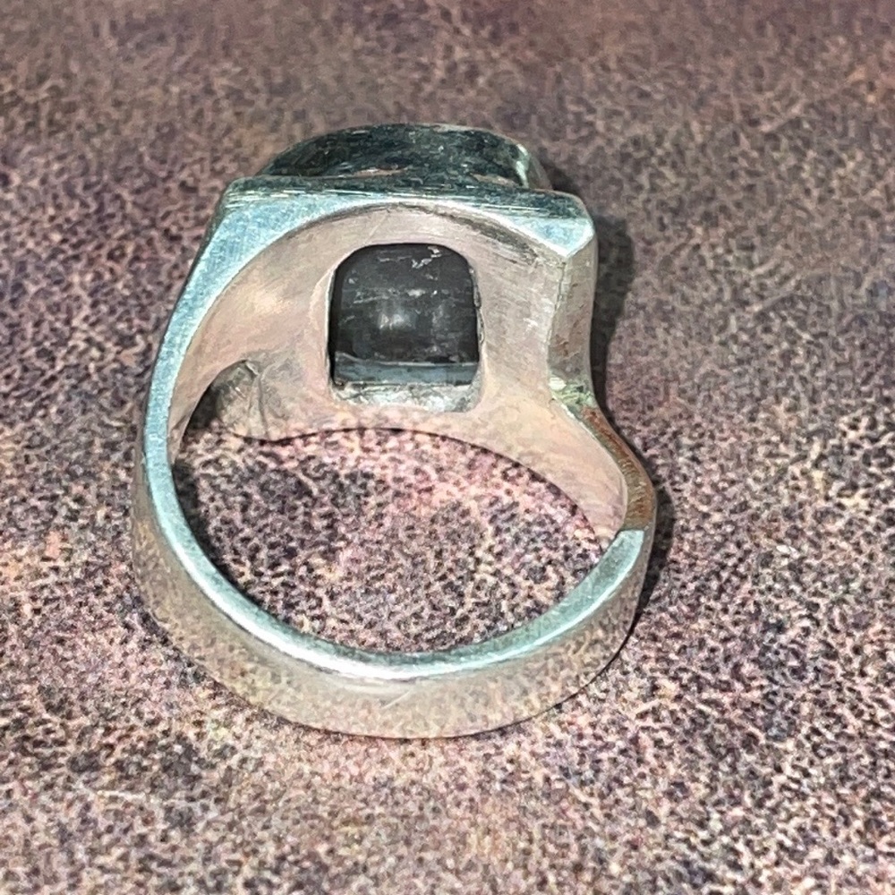 Labradorite Silver Ring - Picture 5 of 16